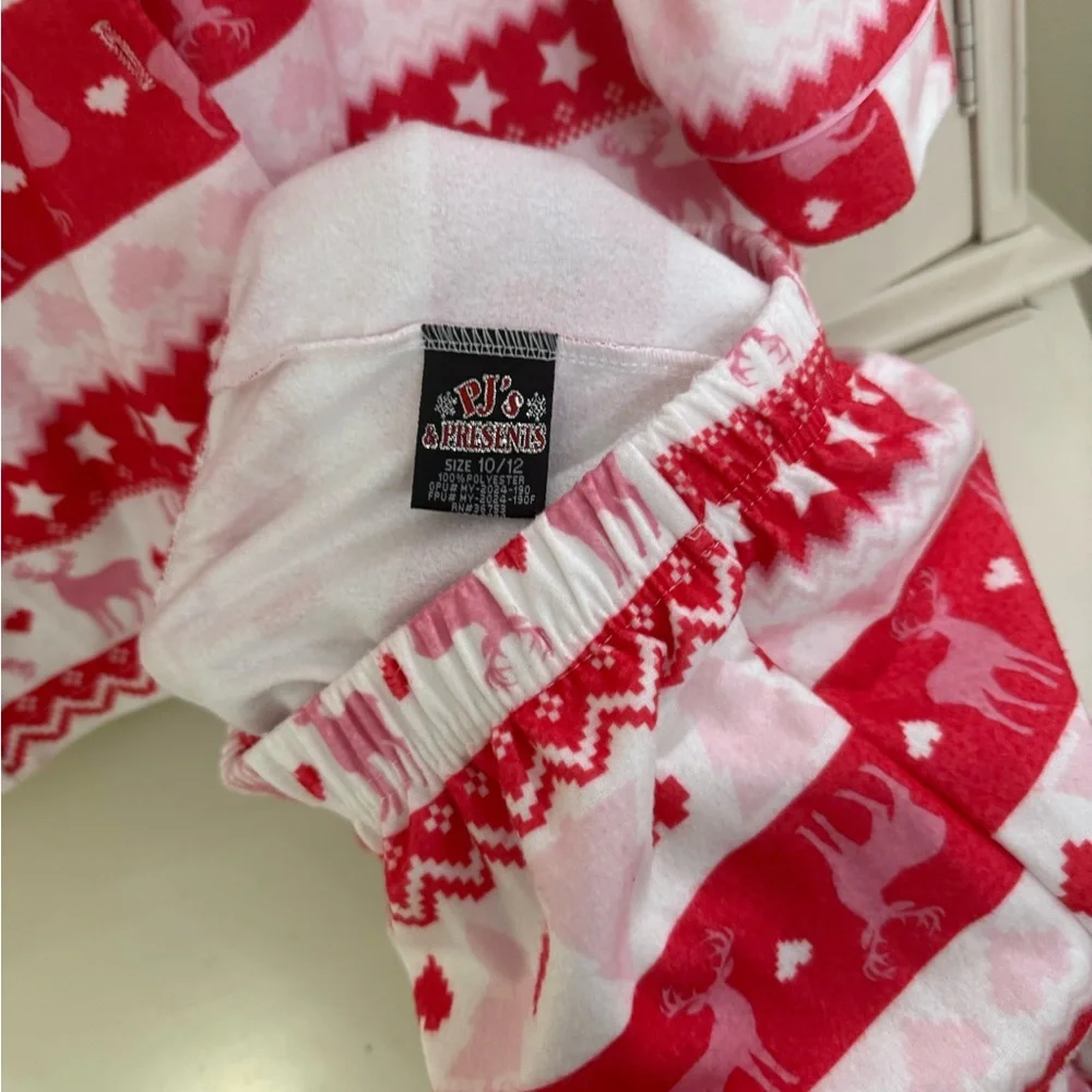 PJ & PRESENTS CHRISTMAS PAJAMA SET LITTLE GIRL size 10/12